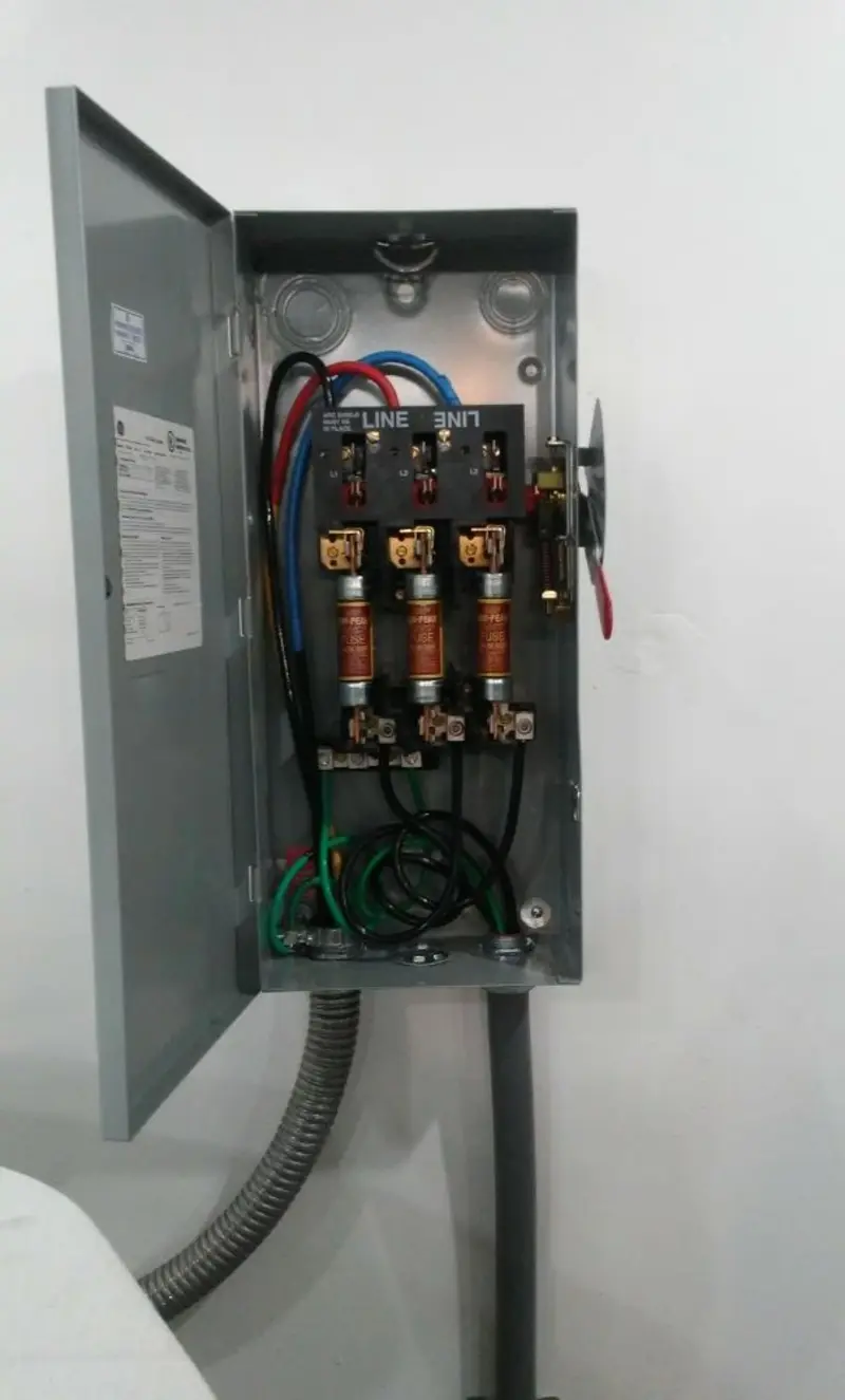 Three-phase disconnect switch installed for Smoke Detector Installation in Countryside